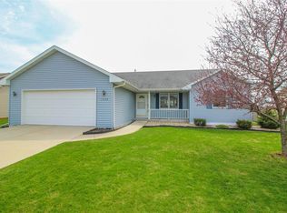 1529 Montclair Pl, Fort Atkinson, WI 53538