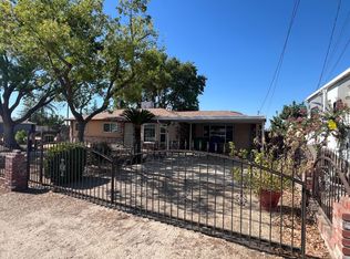 8728 E Dinuba Ave, Selma, CA 93662