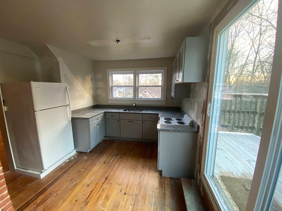 32 Kendrick Pl Amherst, MA Zillow Apartments for Rent in Amherst