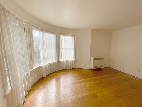 2nd image of 2732 Hillegass Ave #2