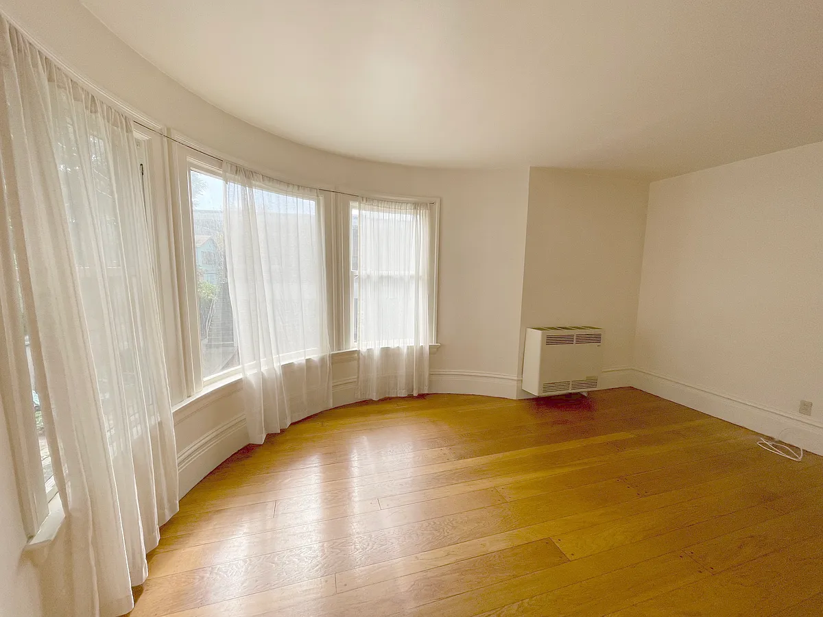 Building Photo - 2732 Hillegass Ave #2