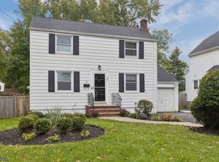 28 Laurel Pl, Fanwood Boro, NJ 07023