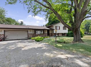 3912 Saint Malo Cir, Rockford, IL 61101