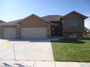 5405 S Breezeway Ave, Sioux Falls, SD 57108