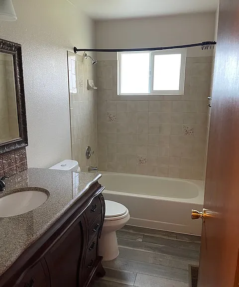 750 Robin Dr #B — Photo 9