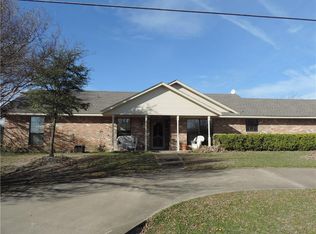 5241 Springbrook Dr, Midlothian, TX 76065