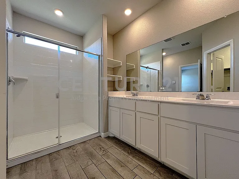 108 Birch Forest Ln — Photo 7