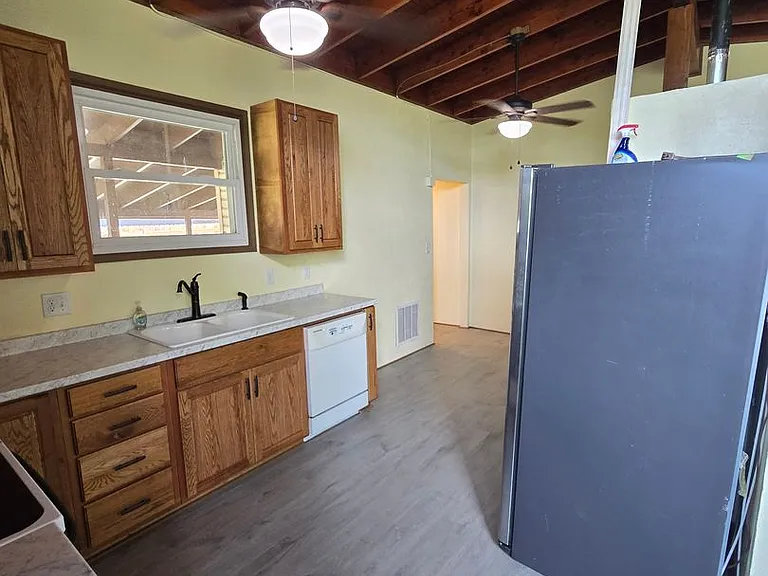 8001 Stuart St — Photo 5