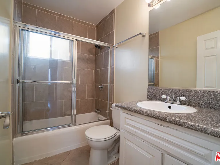 1943 Overland Ave #3 — Photo 9