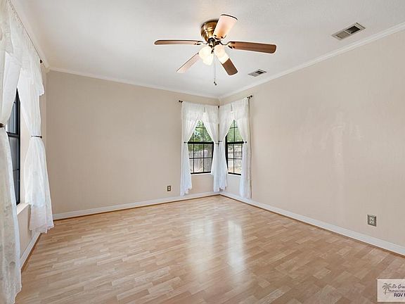 4th image of 111 W Roosevelt Ave