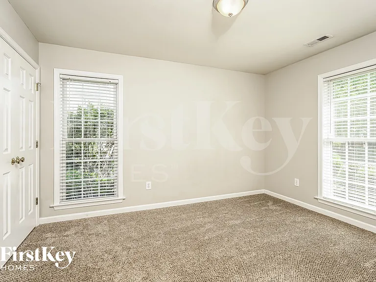 6107 Black Willow Dr — Photo 13