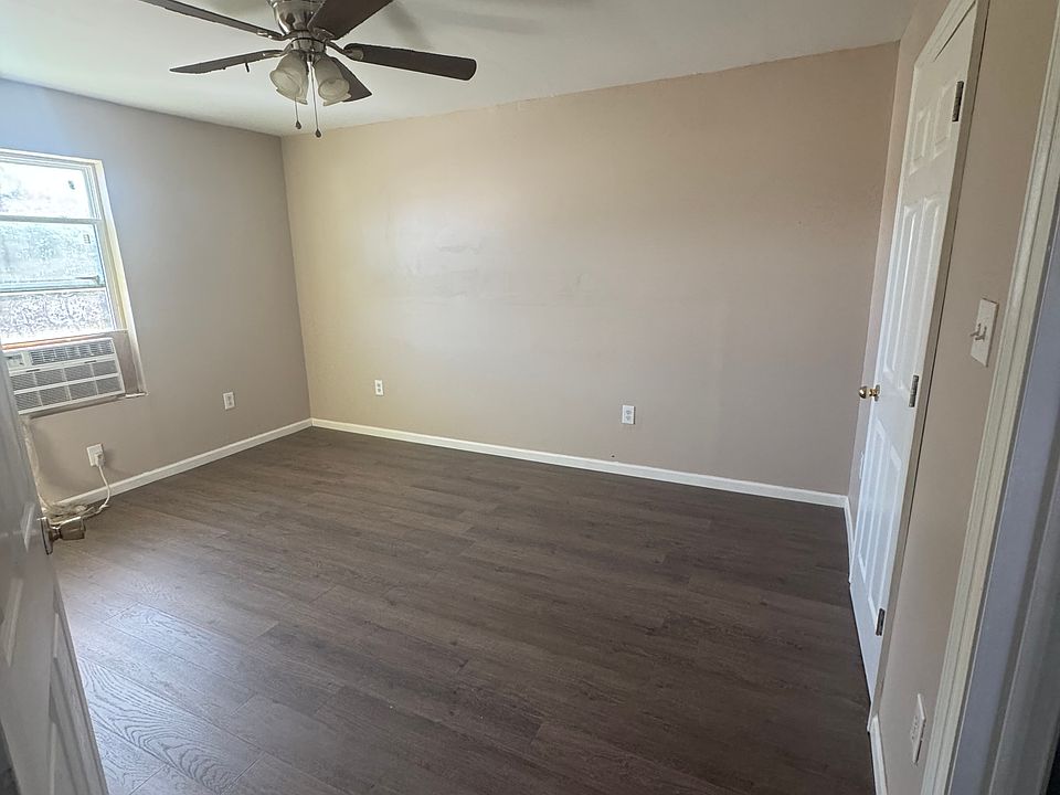 1st image of 208 Antoine St