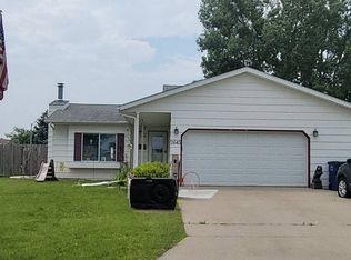 2645 29th Ave S, Moorhead, MN 56560