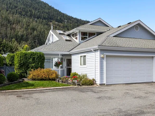 730 McCombs Dr #40, Harrison Hot Springs, BC V0M 1A3