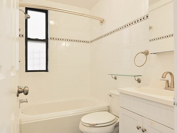 5th image of 900 W End Ave APT 4F