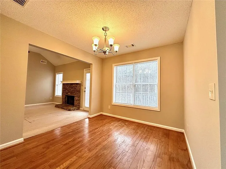 7080 Shady Oak Ln — Photo 8