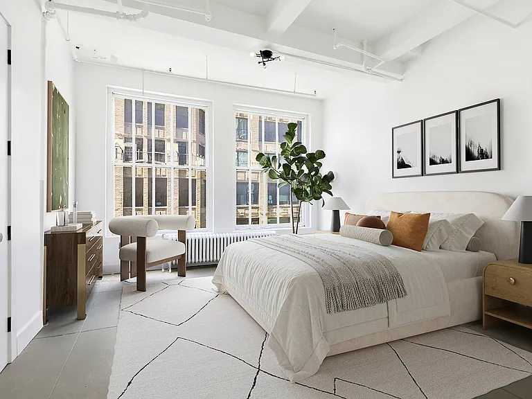 325 W 37th St #9F — Photo 12