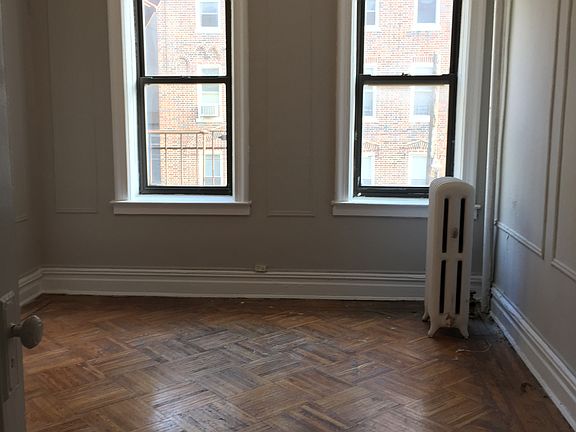 3rd image of 880 47th St APT 10C