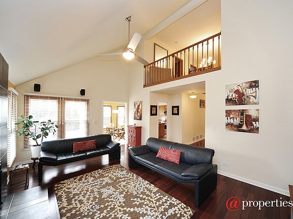 Kitchen / Living Room