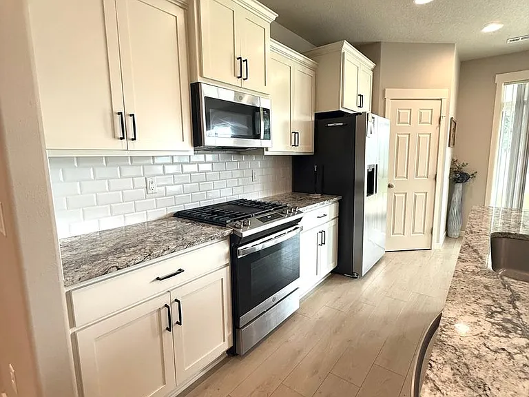 7506 Cornflower Dr — Photo 12