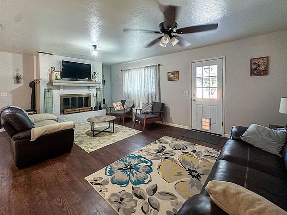5th image of 504 SW 17th St