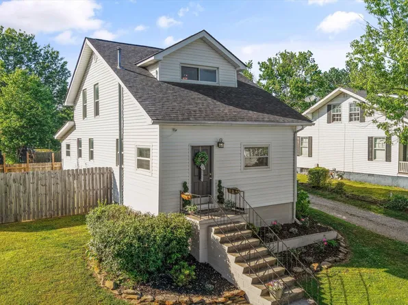 266 W Lincoln Rd, Alcoa, TN 37701