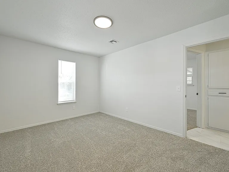 2525 SE 47th St — Photo 22