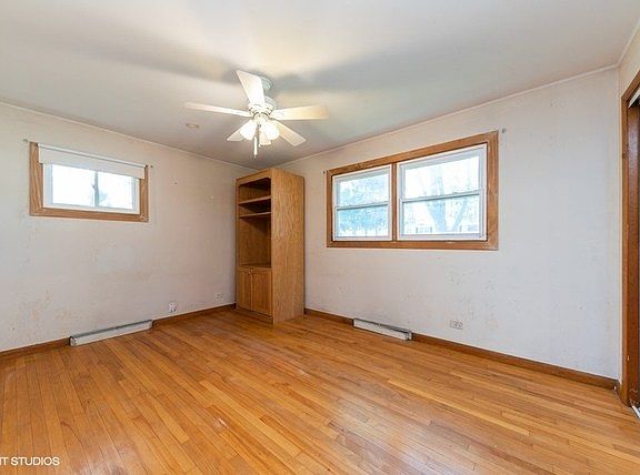 5th image of 530 W Kenilworth Ave