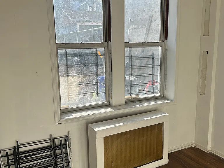 160 W Sandford Blvd #1R — Photo 9