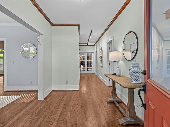 5th image of 101 Blueberry Hill Dr