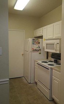5th image of 12166 Metric Blvd APT 1011