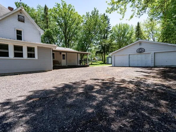 334 E 2nd Avenue, Stanley, WI 54768