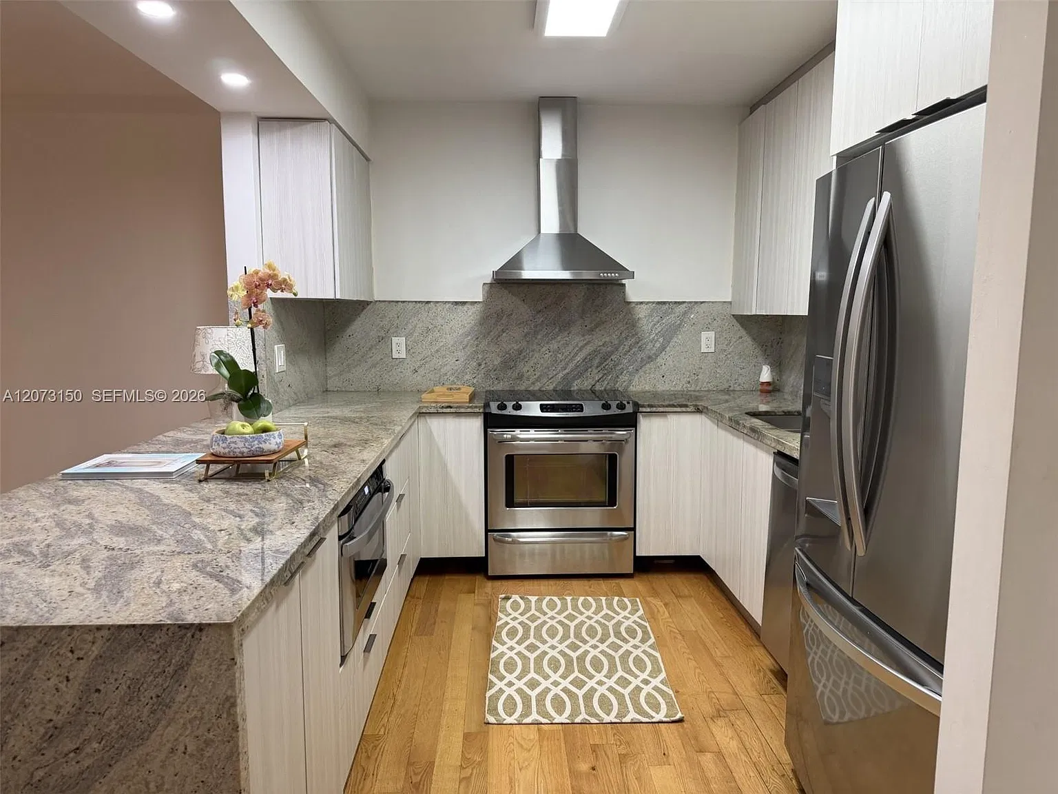 141 Crandon Blvd — Photo 4