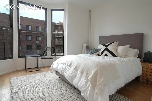 Rented by Compass | media 30