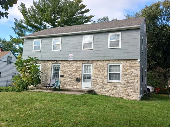 833 Beach Ave, Ames, IA 50014