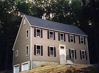 2 Mile Hill Rd, Newtown, CT 06470