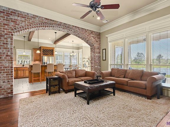 2nd image of 18080 Villa Trace Ave