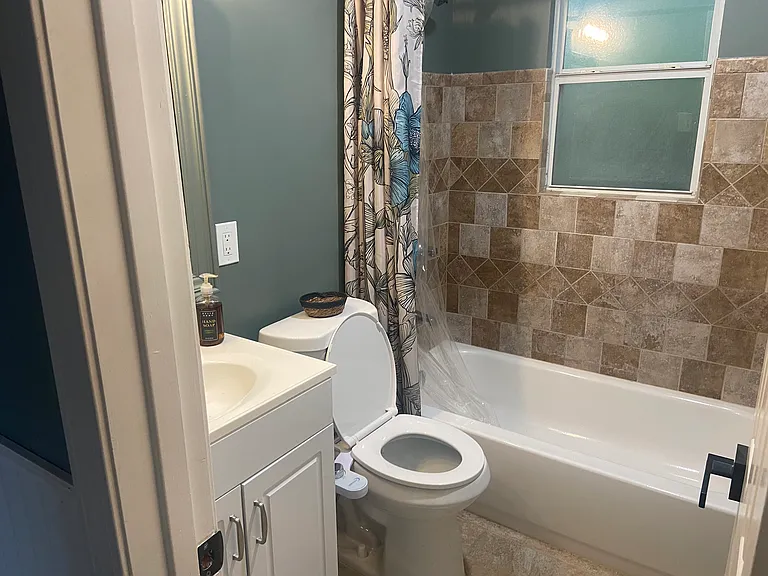 910 Perry Dr — Photo 15