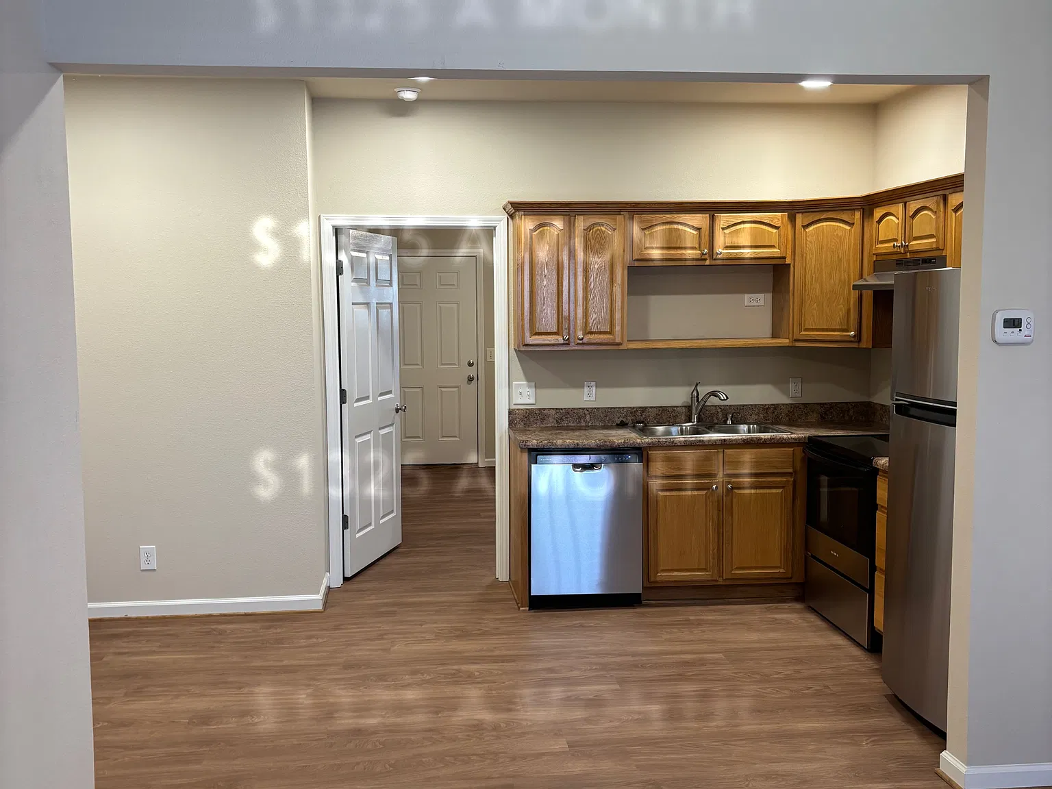 2 bed, 1150 sqft, $1,325 — Photo 2