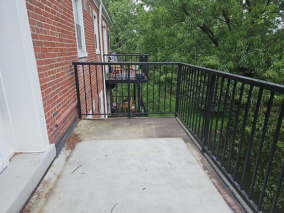 3rd image of 2965 S Columbus St APT C2
