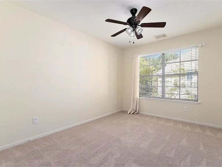 15 Larks Aire Pl — Photo 10