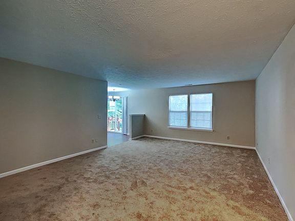 4th image of 5606 Imperial Woods Cir