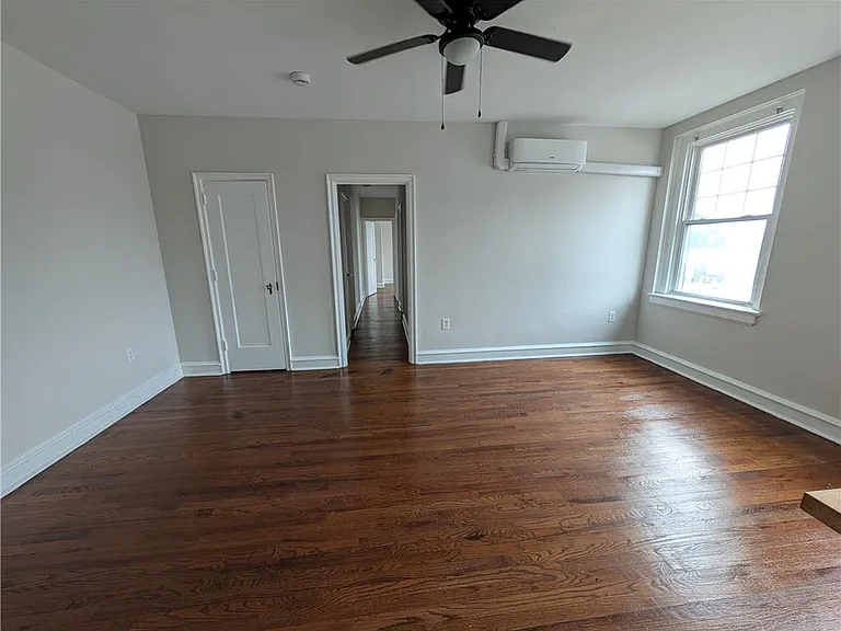 1458 Northampton St #8 — Photo 4