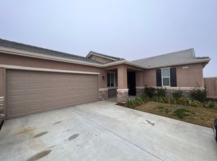 4832 W Flagstaff Ave, Visalia, CA 93291