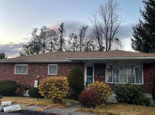 811 Hill St, Throop, PA 18512