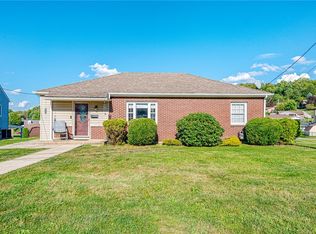 602 Maple St, Jeannette, PA 15644