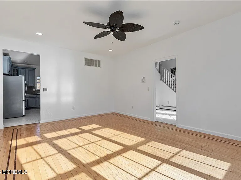 257 Ford Rd — Photo 20