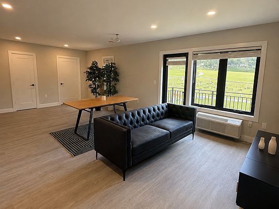 4th image of 1600 54th St #202