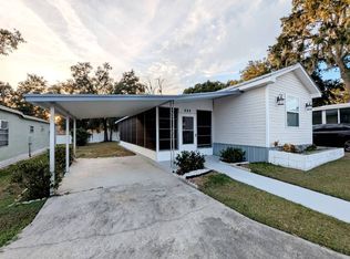 122 Oakhill View Dr, Valrico, FL 33594