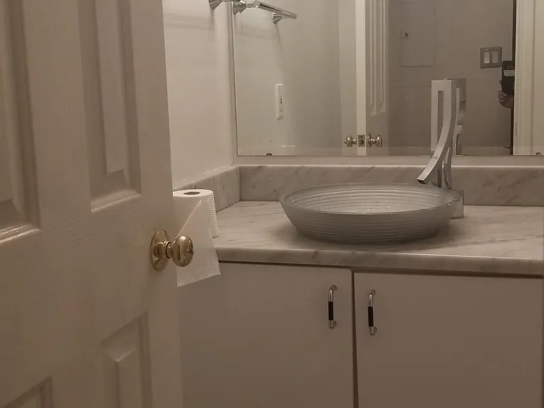 1807 California St NW #106 — Photo 7